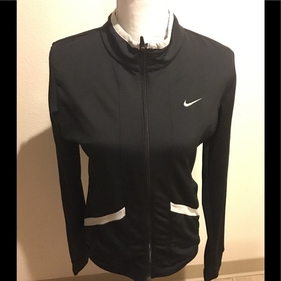 Nike Jackets & Blazers - Nike Sweatshirt For women Color: Black Size: XL
